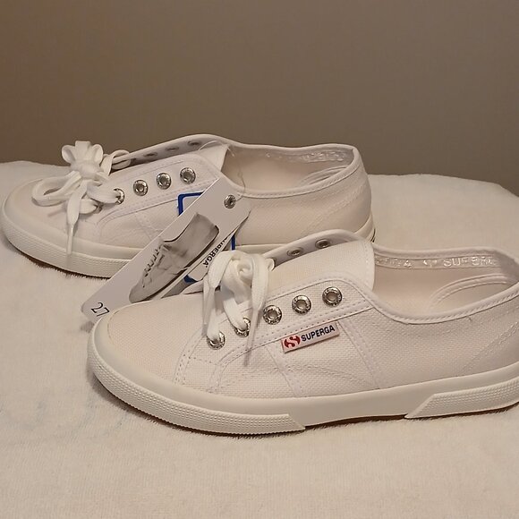 SUPERGA UNISEX TENNIS SHOES - Picture 3 of 8